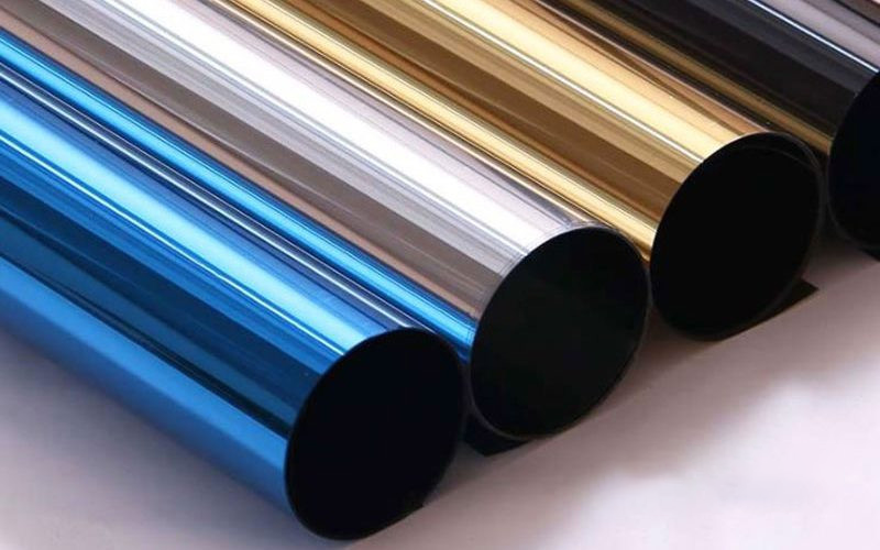 Cuộn phim c&aacute;ch nhiệt nhuộm m&agrave;u với lớp phủ tạo nhiều m&agrave;u sắc