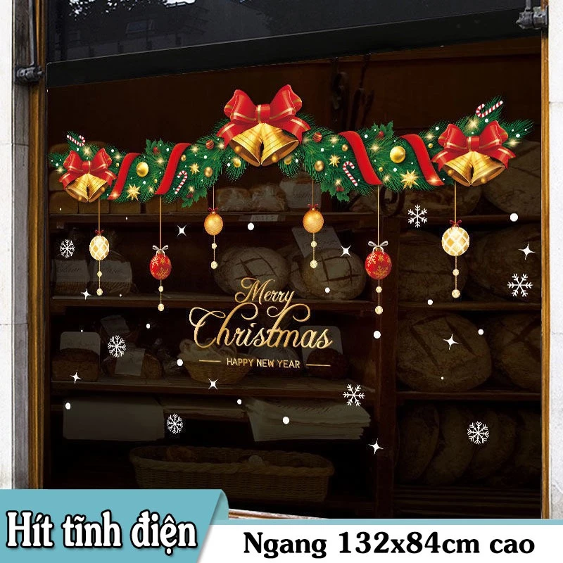 DECAL TĨNH ĐIỆN TRANG TRÍ NHỮNG QUẢ CHÂU TRANG TRÍ TRÊN DÂY THÔNG