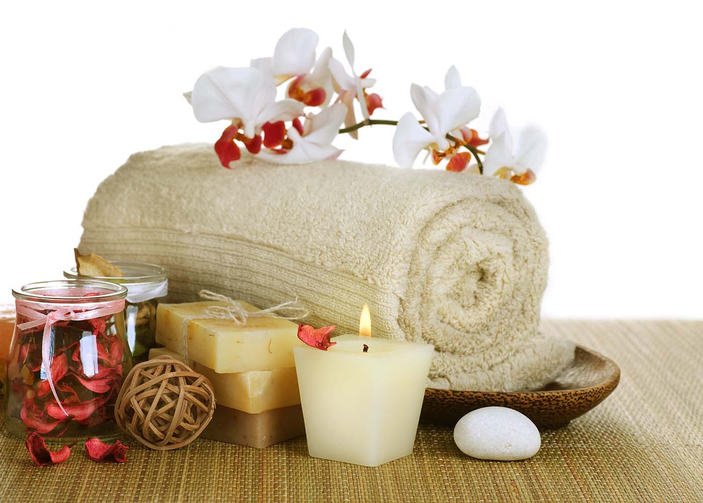 TRANH D&Aacute;N TƯỜNG PH&Ograve;NG KH&Aacute;CH TIỆM SPA