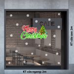 DECAL TRANG TRÍ GIÁNG SINH CHỮ MERRY XANH ĐỎ VÀ BÔNG TUYẾT TRẮNG
