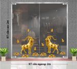 TRANG TRÍ TẾT TRÊN KÍNH ĐÔI DÊ VÀNG VÀ NHỮNG THỎI VÀNG